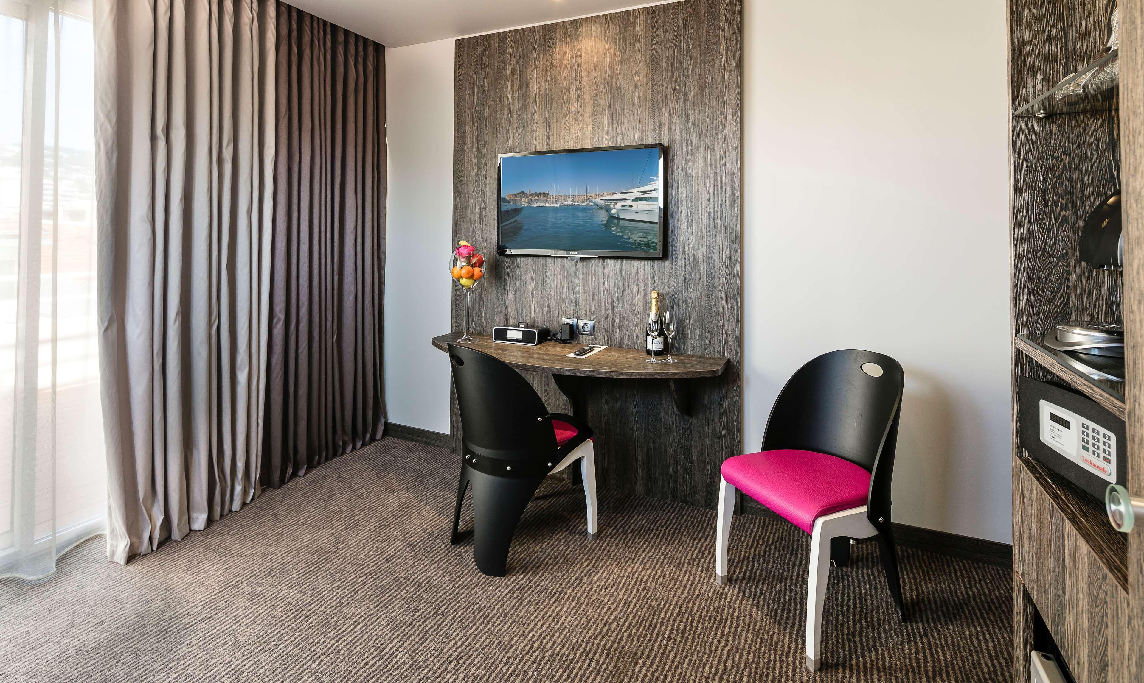 Best Western Premier Le Patio Des Artistes Wellness Jacuzzi Cannes Buitenkant foto