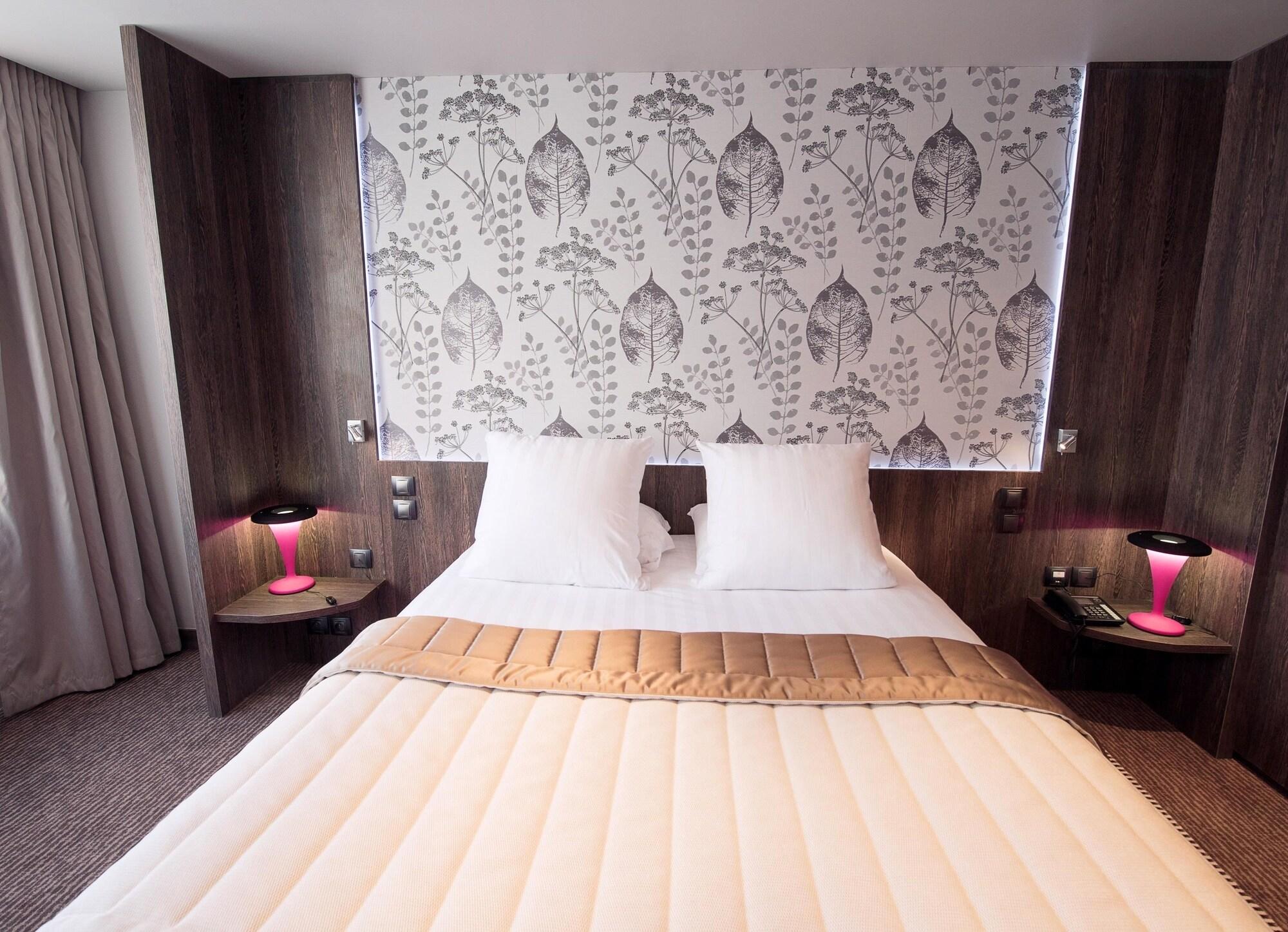 Best Western Premier Le Patio Des Artistes Wellness Jacuzzi Cannes Buitenkant foto