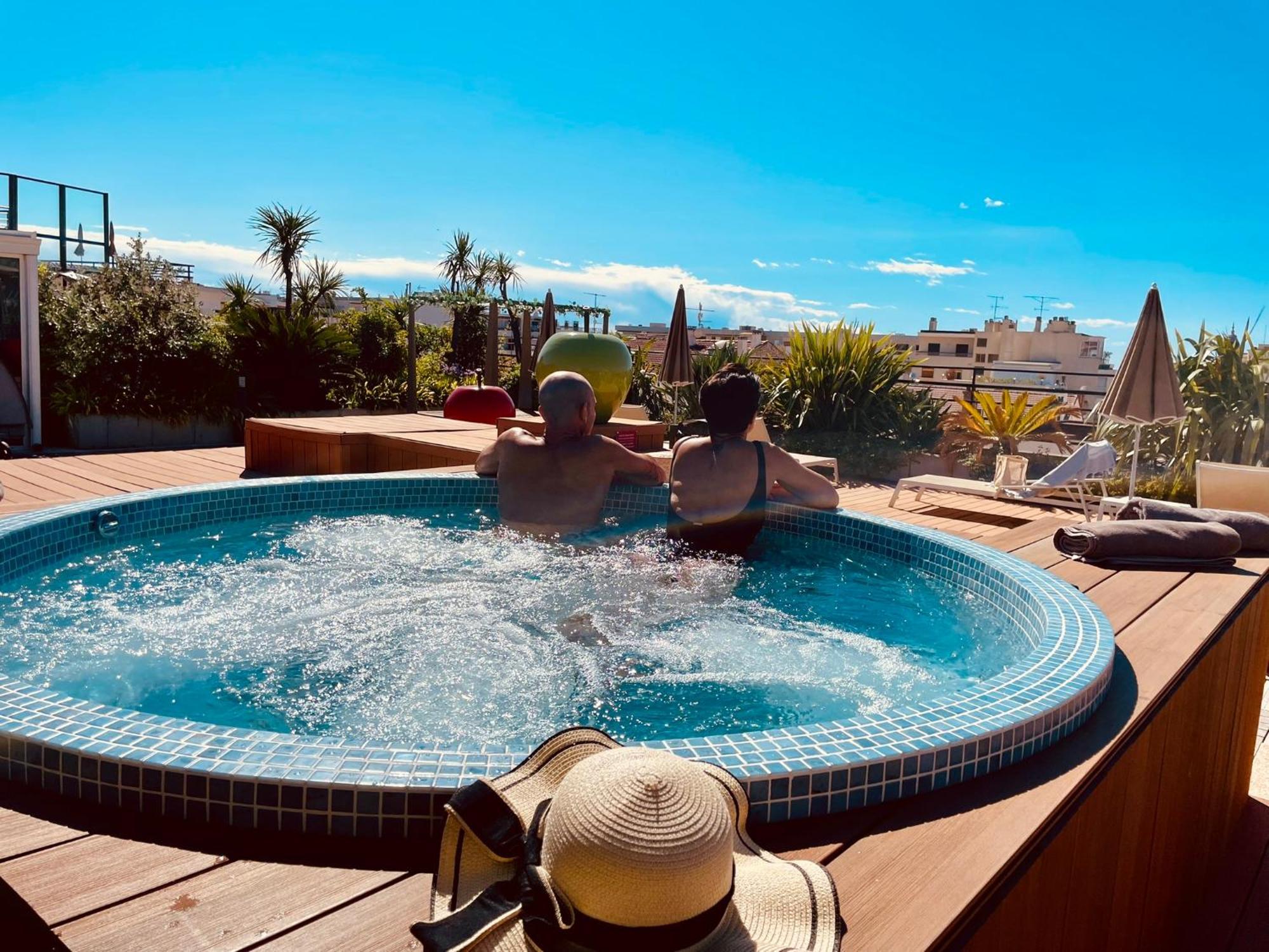 Best Western Premier Le Patio Des Artistes Wellness Jacuzzi Cannes Buitenkant foto